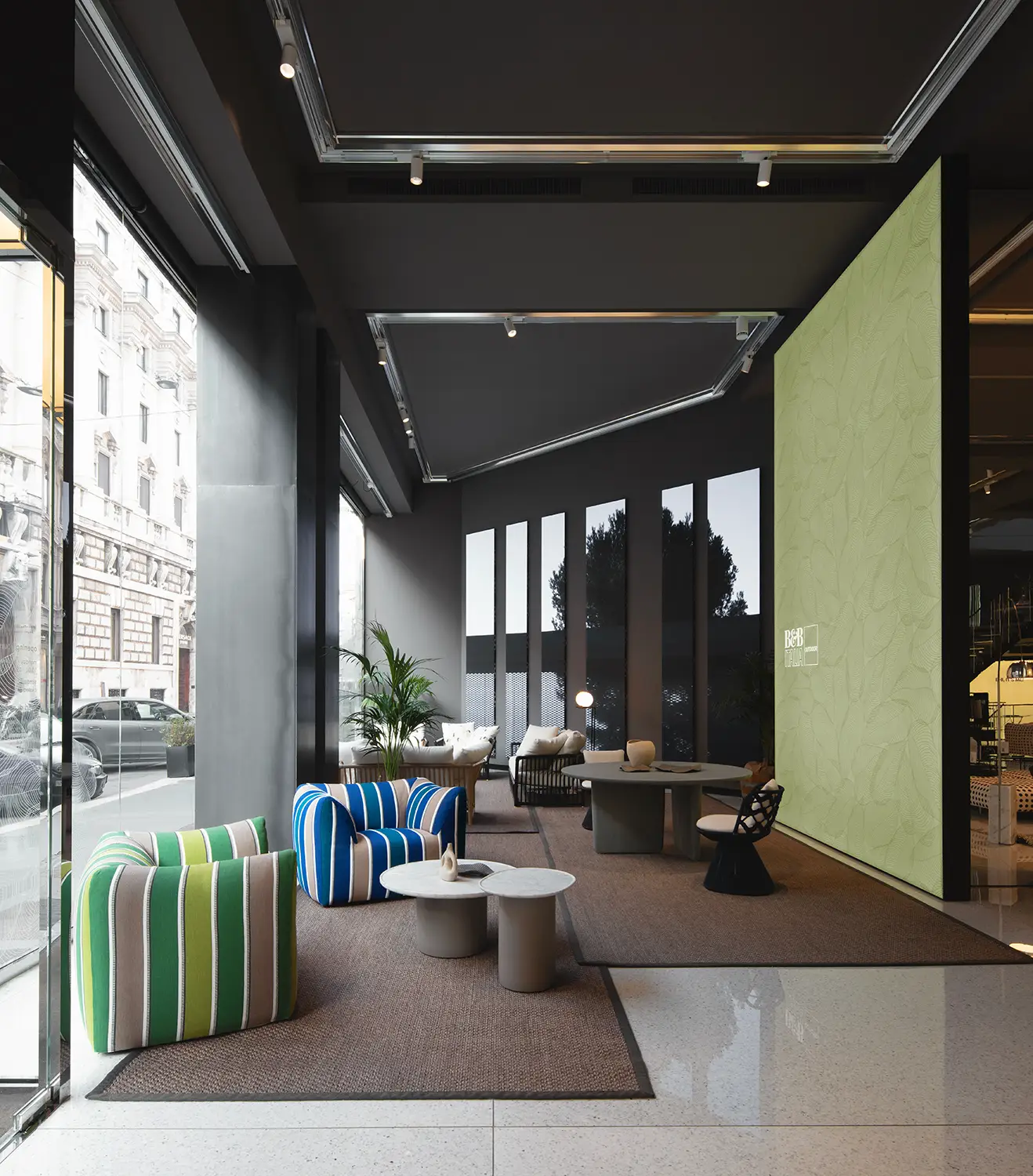  B&B Italia Design Studio Приветствует Коллекцию Outdoor 2024