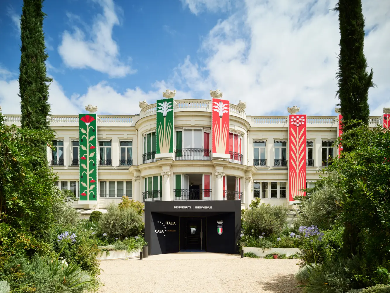  Итальянская Элегантность на Олимпийских Играх: B&B Italia в Casa Italia Paris 2024