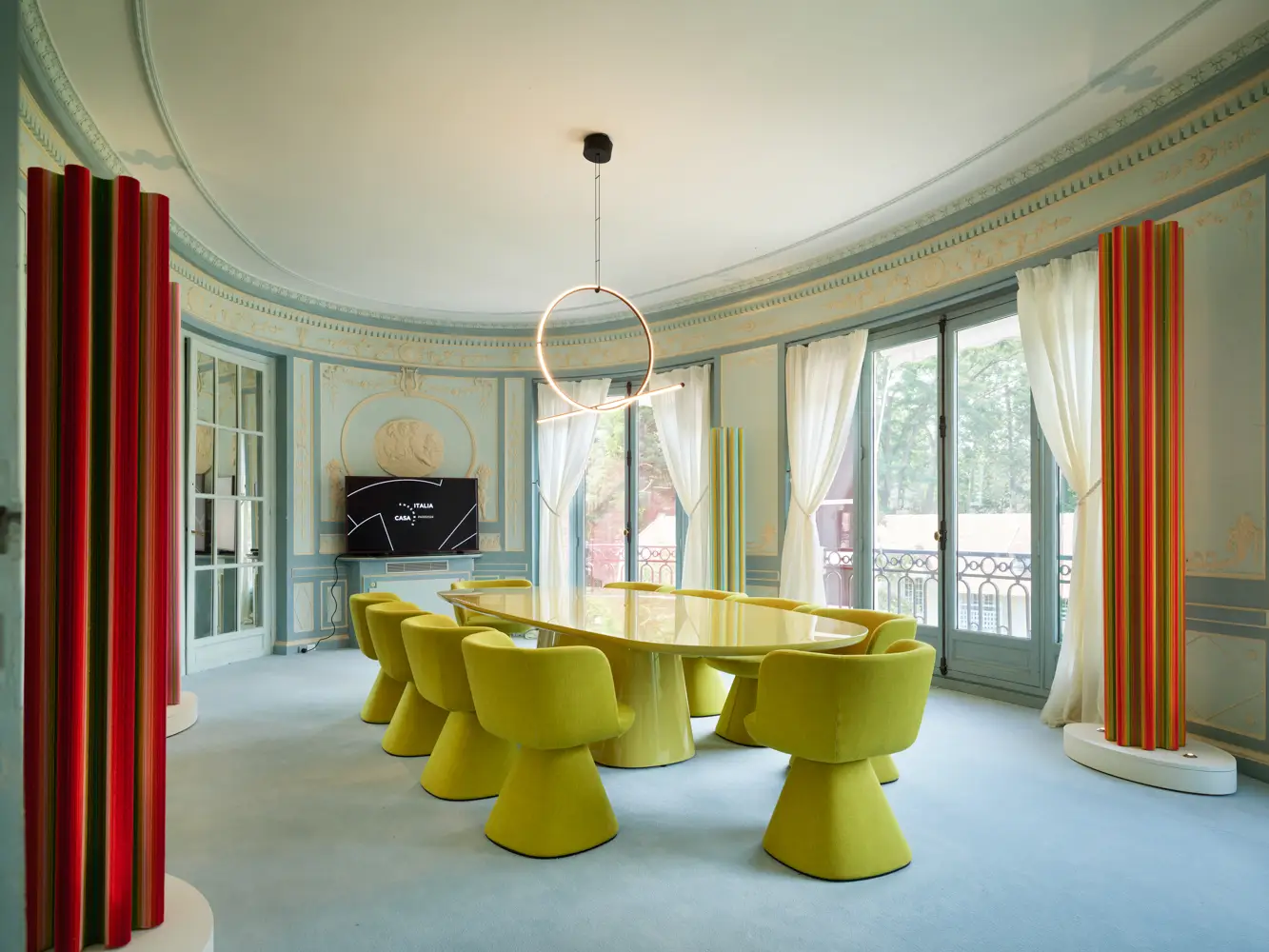  Итальянская Элегантность на Олимпийских Играх: B&B Italia в Casa Italia Paris 2024