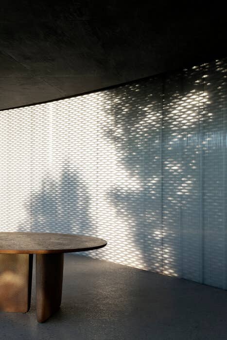 Tobi-Ishi Outdoor